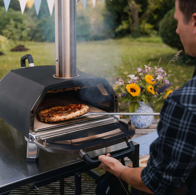 Ooni Karu 16 Multi-Fuel Pizza Oven