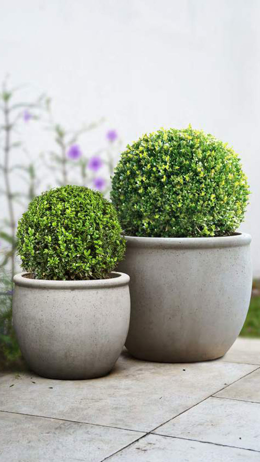 StoneLite Natural Concrete Round Rim Pots